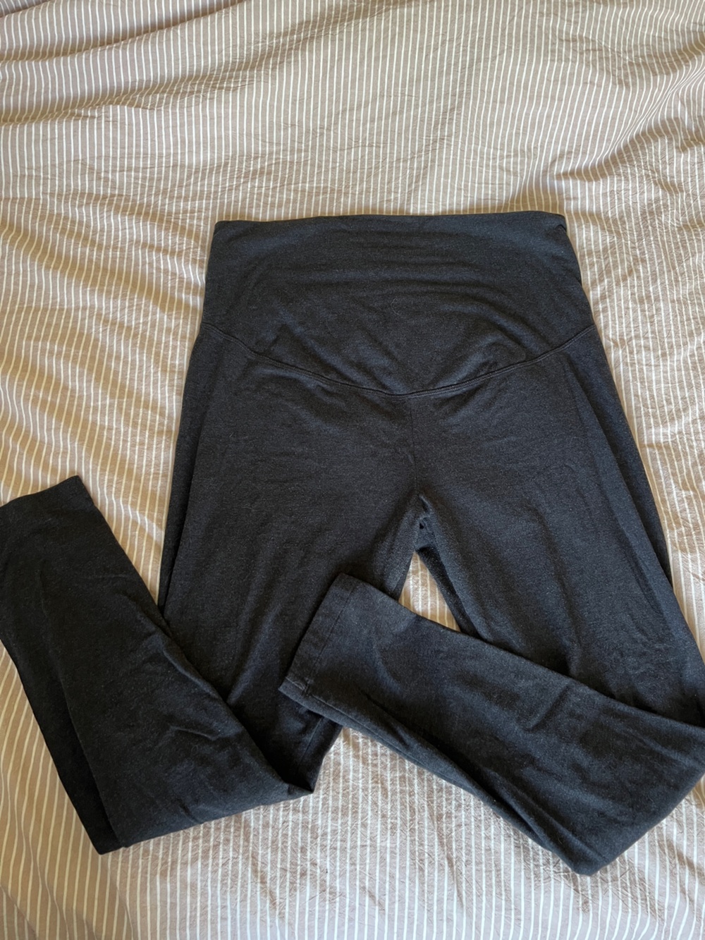 Old Navy Black Maternity Leggings